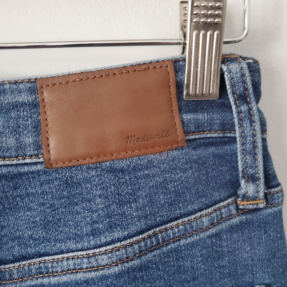 Madewell Curvy High-Rise Skinny Jeans in Moreaux Wash - Picture 7 of 9